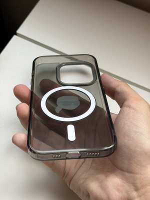 Karl Lagerfeld iPhone 15 Pro case new