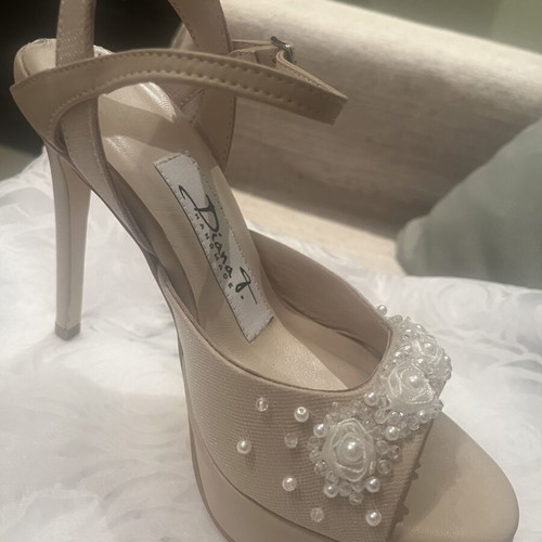 Handmade wedding sandals size 34/35 like new, beige with silk beads and pearls