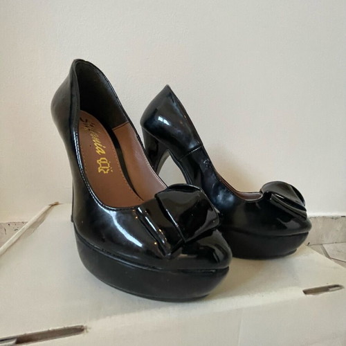 Stefania leather pumps used, 12 cm heels, size 35, black