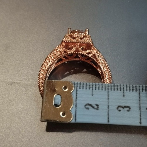 Elegance rose gold ring with yellow stone, size 18 mm