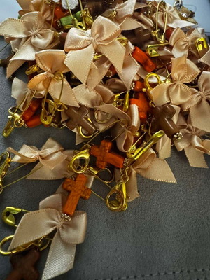 Handmade martyrika new, pack of 80 in earth tones with satin beige bow