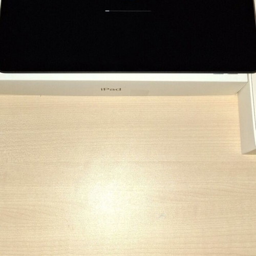 Apple iPad 9th Gen 10.2" Wi-Fi 64GB Space Grey new with case
