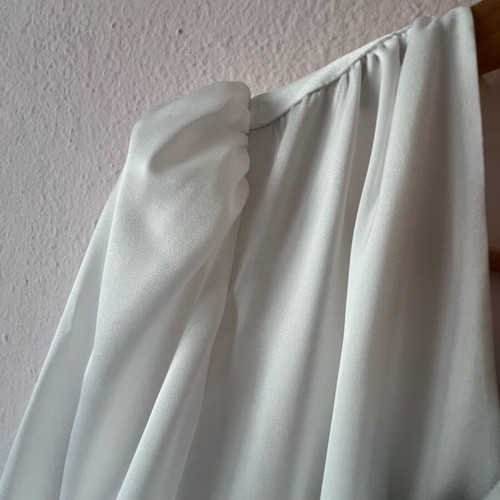 Midi dress white romantic with buttons and puff sleeves like new