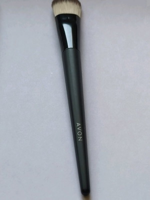 Avon professional makeup brush new