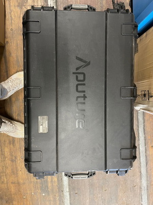 Aputure Nova P600C Kit LED Light 2800-10000K 600W σφραγισμένο καινούργιο