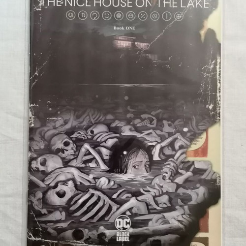 The Nice House on the Lake issues 1-4 Black Label like new