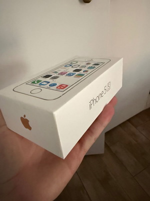 iPhone 5s box like new, empty with accessories