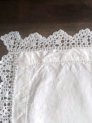 Tablecloth with lace new, 1.60 x 1.60 m