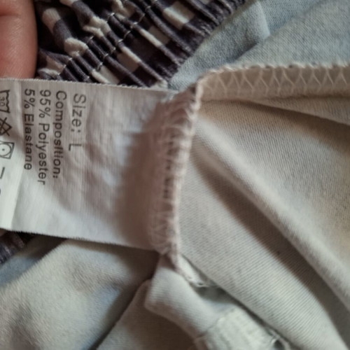 Plaid pajama shorts with bow, almost like new, gray, size L