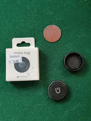 Moto Tag with magnetic case.