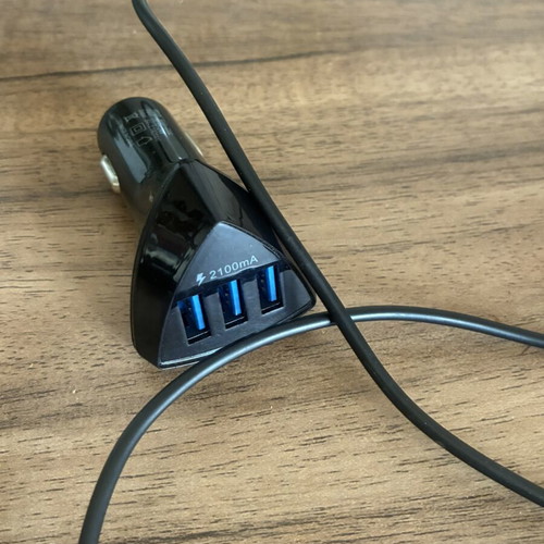 Car adapter with 3 USB ports like new