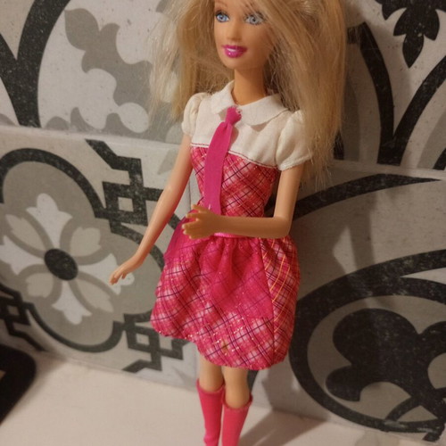 Barbie Princess Charm School Doll 2011 used