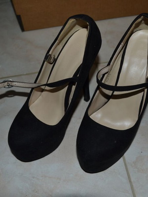 Black suede pumps used, size 37