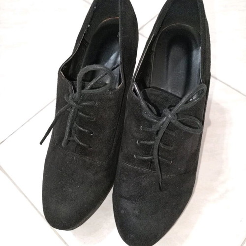 Suede pumps used black size 40 y2k with laces
