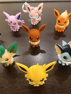 Eeveelutions Collectible Figures Set New