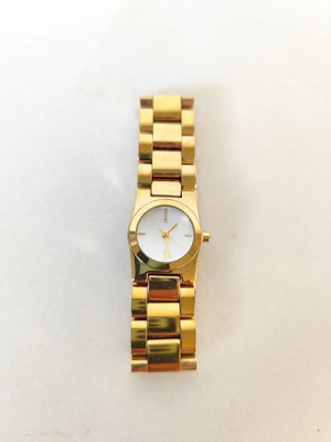 DKNY NY-3108 women's watch like new, gold metal bracelet