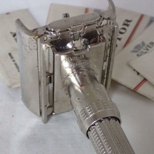 Gillette Slim Adjustable 1-9 DE safety razor 1966 used with blades