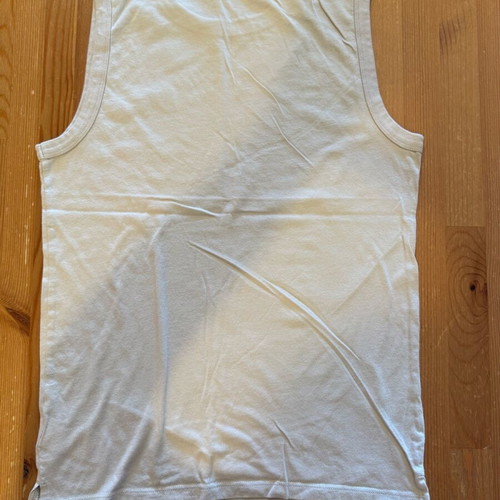 GAP sleeveless shirt for boys like new, beige