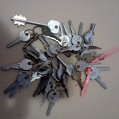 Keys used, assorted pack all together