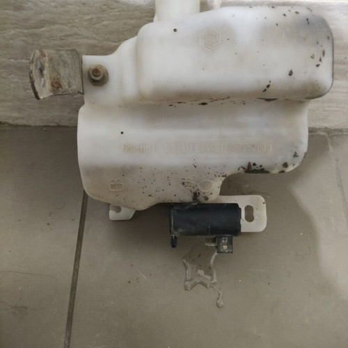 Fiat Seicento windshield washer reservoir with motor used 2001-2006