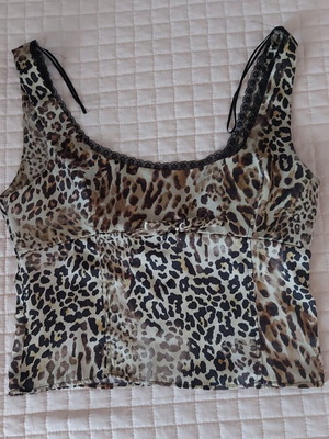 Zara top new with leopard print and side zipper size M