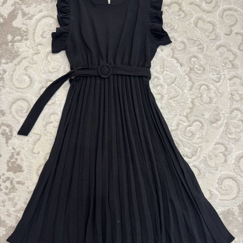 Women's black midi dress with ruffles and pleats like new, size S