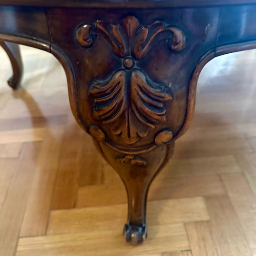 Antique solid coffee table used, French origin circa 1925, Ø 88 cm