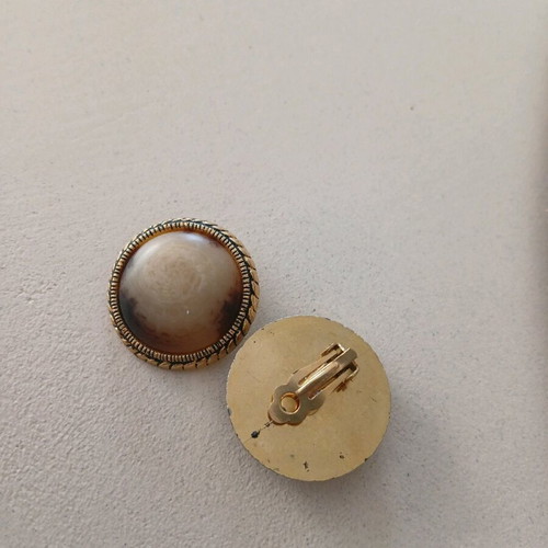 Chic B&G vintage earrings new