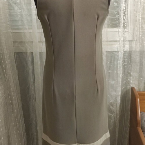 Vintage sleeveless dress in beige-gray, like new