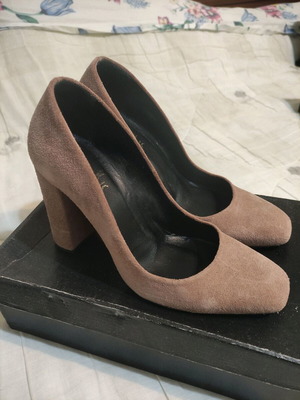 Esthisis suede pumps like new, size 39, pink