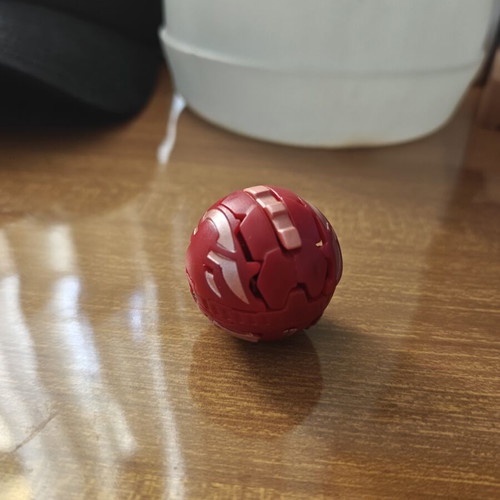 Bakugan Dragonoid Pyrus figure