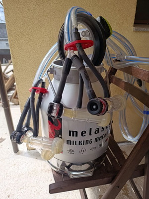 Milk milking machine 20 liters, new with goat milking nozzles