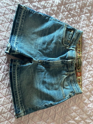 Superdry τζην σορτ Ν. 26