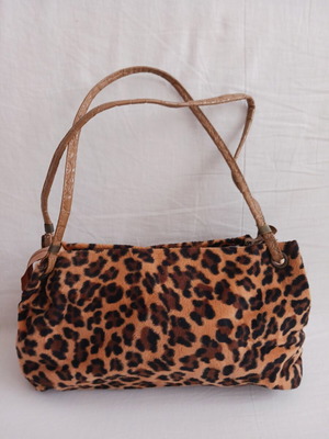 Handbag with leopard print like new, medium size, brown