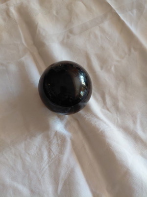 Obsidian sphere like new, 6.5cm diameter, 370g