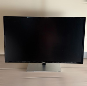 AOC Q3279VWFD8 32” QHD IPS Monitor – Like new