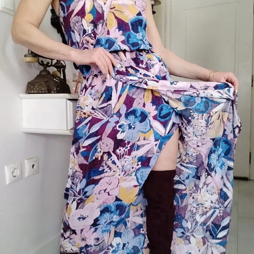 Vintage Women's Secret dress size M like new, multicolor