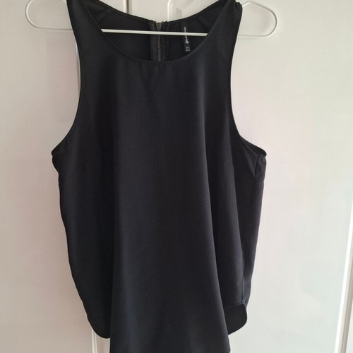 Stradivarius Black Sleeveless Top L New, Elegant and Timeless