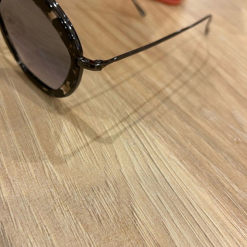 No Logo sunglasses new with black acetate frame
