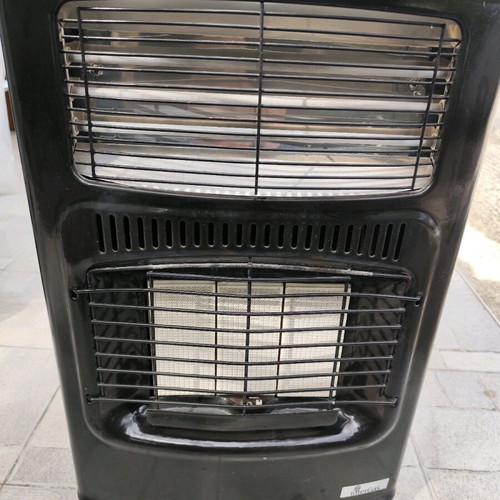Gas Heater 4200W with 3 Quartz Lamps 1200W like new