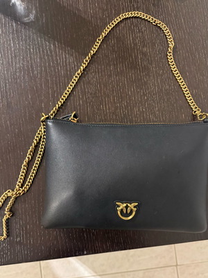 Pinko Crossbody Bag like new with gold chain black