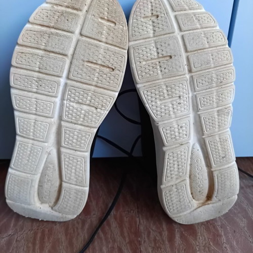 Adidas Cloud Foam Comfort sneakers size 42 like new black