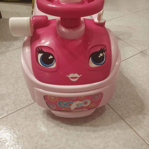 Ride-on Gogo princess walker used, baby 12-36 months