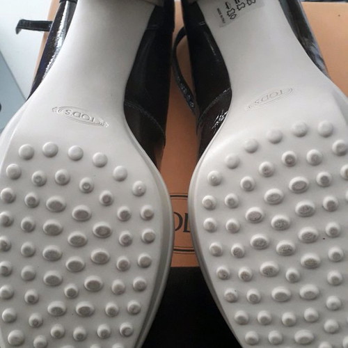 Tod's pumps new brown patent leather high heels size 40.5