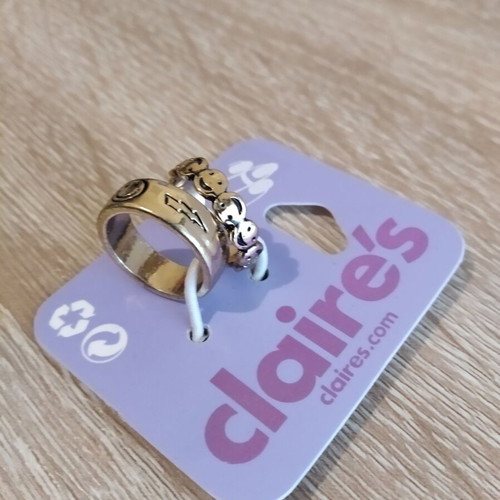 Claire's children's rings gold color with smiley design new