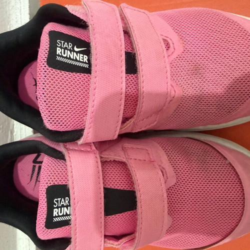 Nike Star Runner kids' athletic shoes used, pink with white sole size 27
