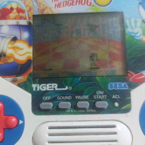 Tiger Electronics Sonic the Hedgehog 3 handheld console used, no battery cover