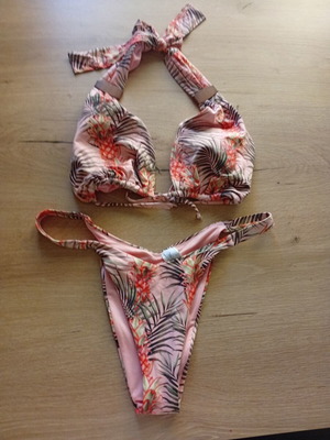 Bluepoint women's bikini set Tropical Girl Brazilian XL like new