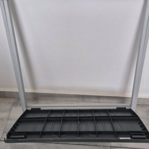 IKEA desk base like new, missing top, metal frame