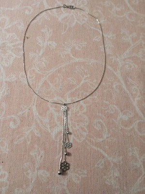 Silver necklace with flowers like new, 925 silver, 40 cm